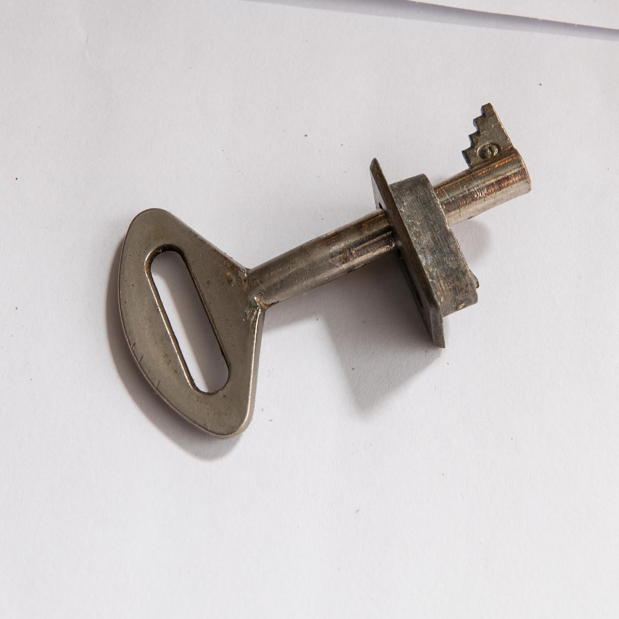 Table in Art Deco style, 20th century.