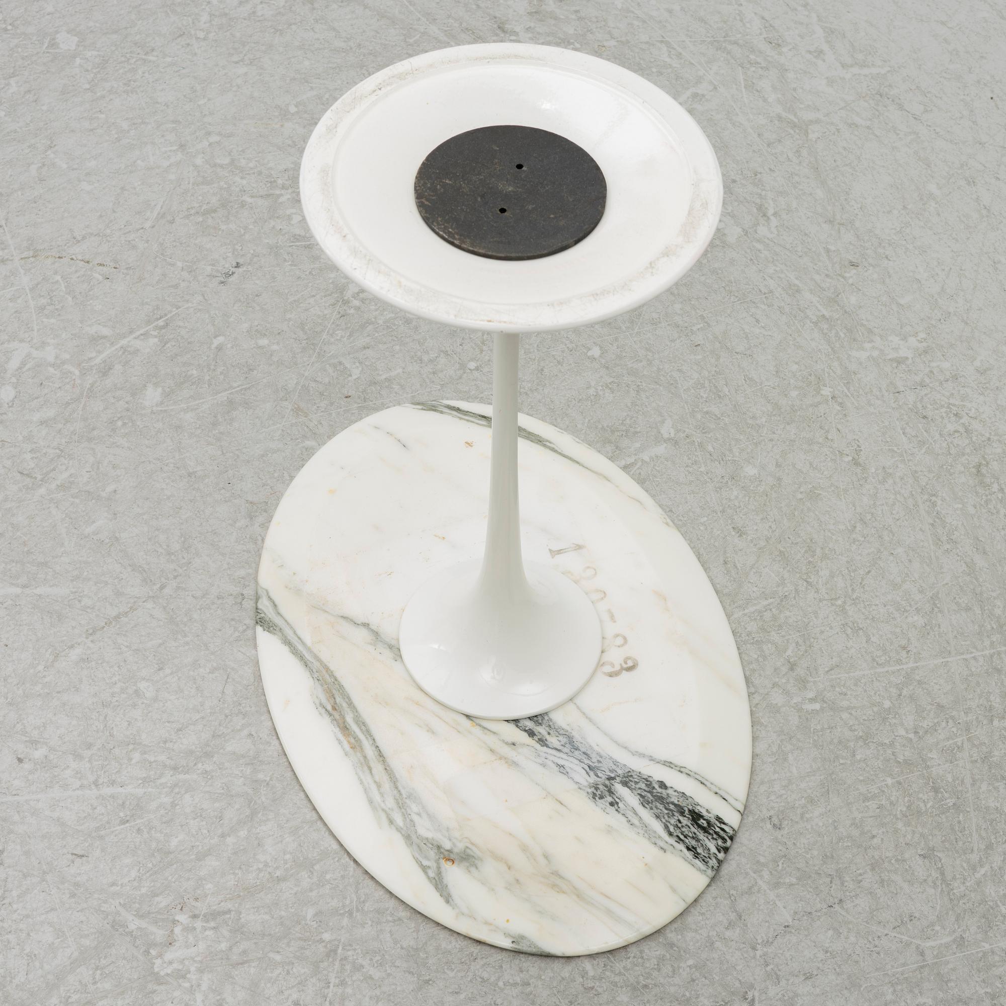 Eero Saarinen, a 'Tulip' side table, Knoll International.