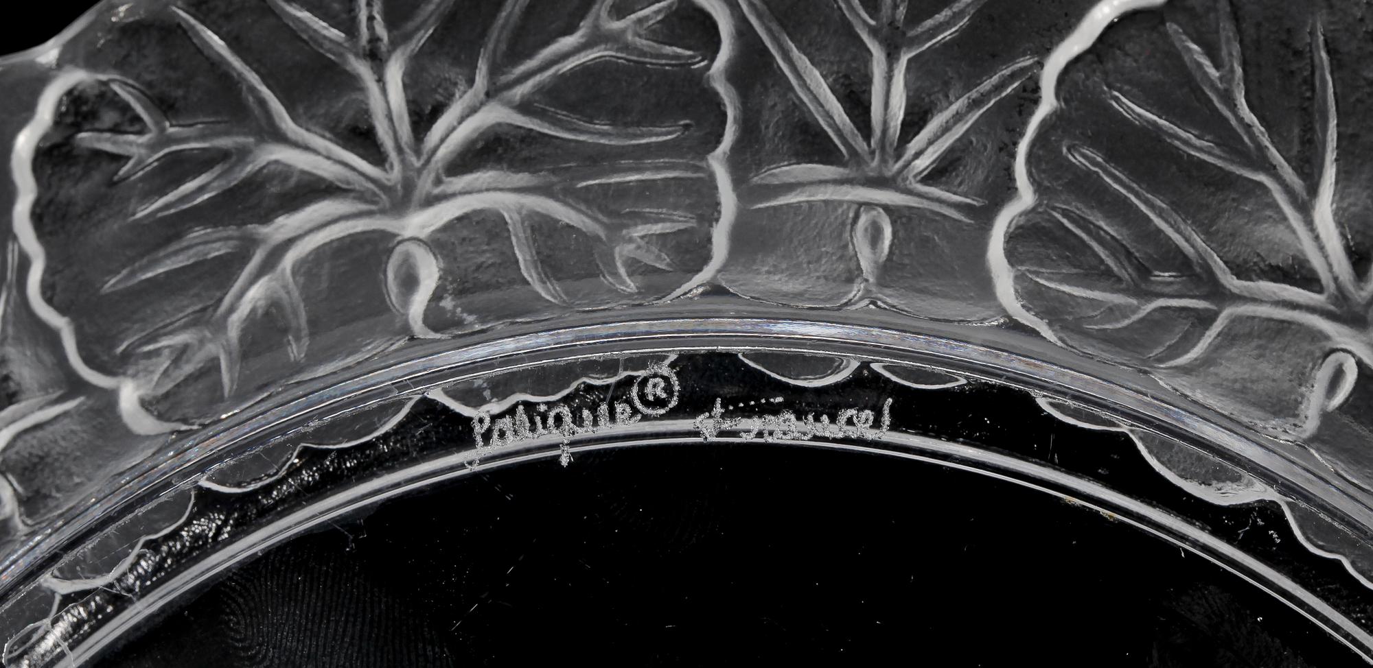 TALLRIKAR och FAT, 16 st, glas. Lalique, Frankrike, 1900-tal.