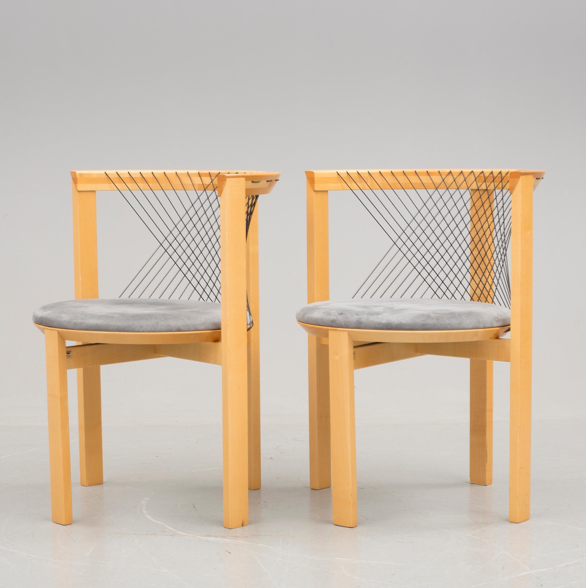 STOLAR, ett par, "String Chair", Niels Jörgen Haugesen, Danmark, 1900-talets andra hälft.