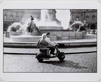 WALTER HIRSCH, photograph, signed on verso, vintage.