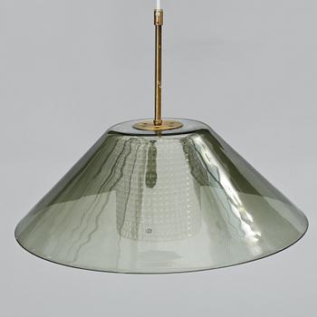 TAKLAMPA, Carl Fagerlund, Orrefors, 1900-talets andra hälft. Höjd ca 37 cm.
