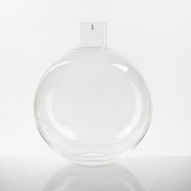 Carina Seth Andersson, a 'Pallo' glass vase, Skruf.