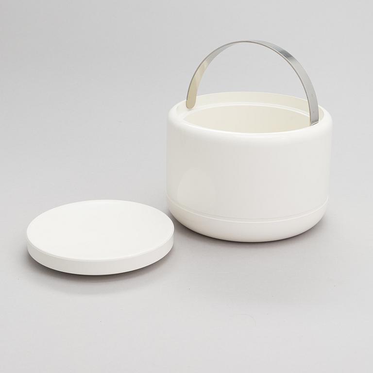 Stelton, 3 osaa, Arne Jacobsen, "Cylinda-Line" ja Erik Magnussen, jääpalakulho, Tanska, 1960-70-luku.
