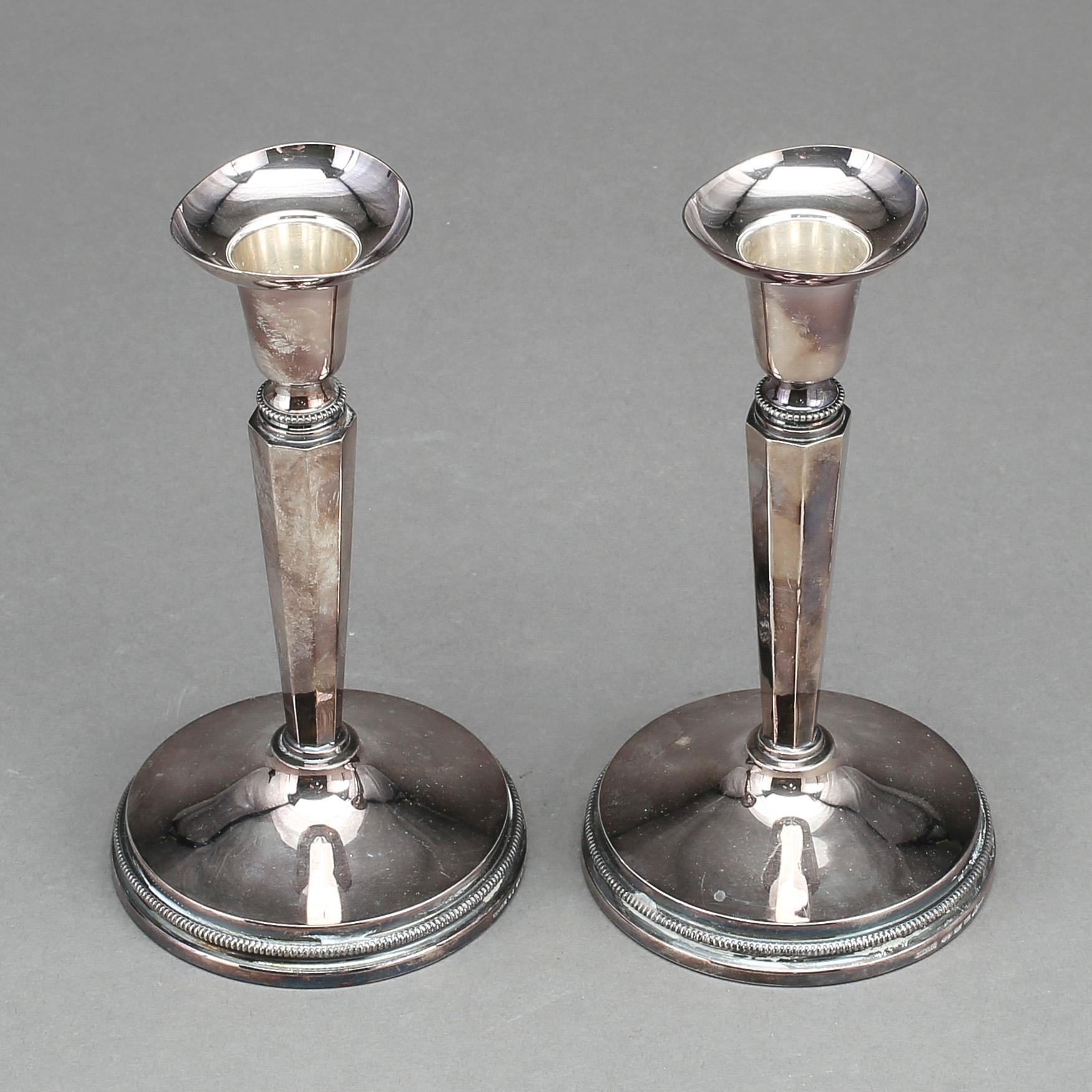 LJUSSTAKAR, ett par, silver, Eric Löfman för KG Markström, Uppsala, 1976.