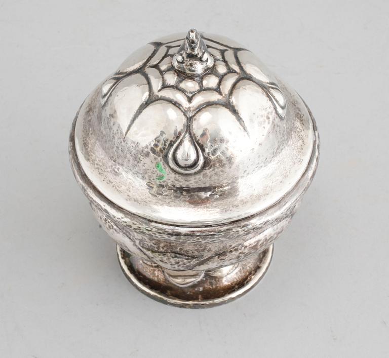 A silver sugar bowl, assay master Christian F Heise in Copenhagen, 1918, weigth 495 g.