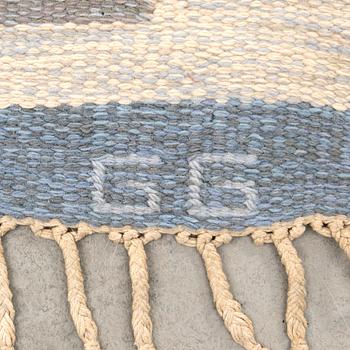 Matta, rölakan, signerad GG, ca 282 x 199 cm.