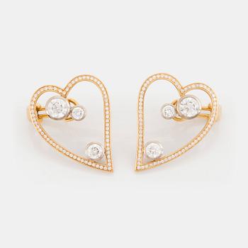 480. WA Bolin a pair of earrings in 18K gold and white gold set with round brilliant-cut diamonds.