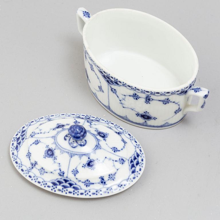 A 26-piece porcelain 'Blue Fluted' full lace tea service, Royal Copenhagen, Denmark.