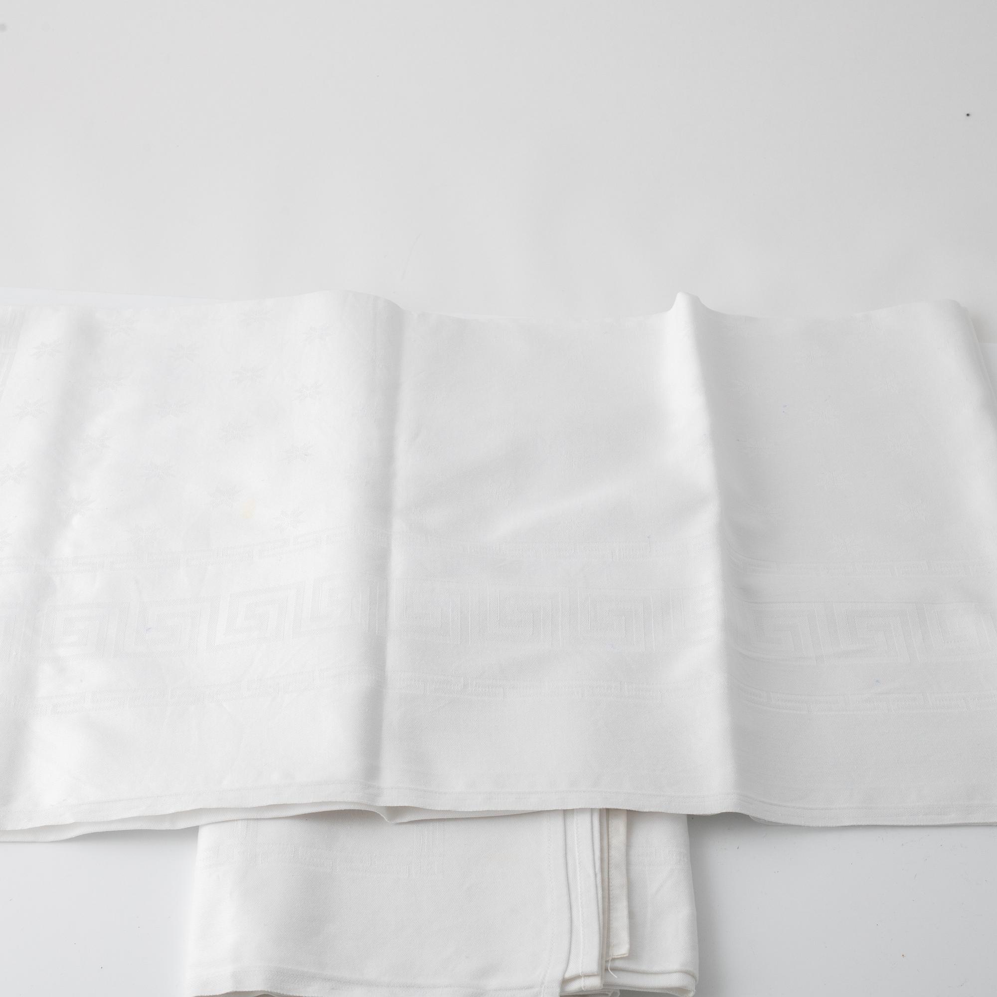 Dukar, 2 st, linnedamast, 1900-tal.