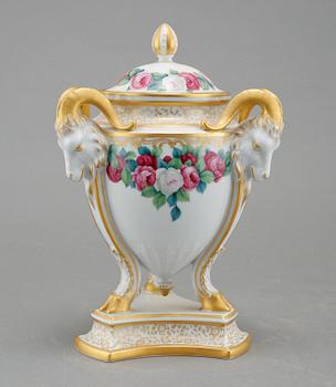 LOCKURNA, porslin, empire-stil, Rosenthal, 1900-tal.