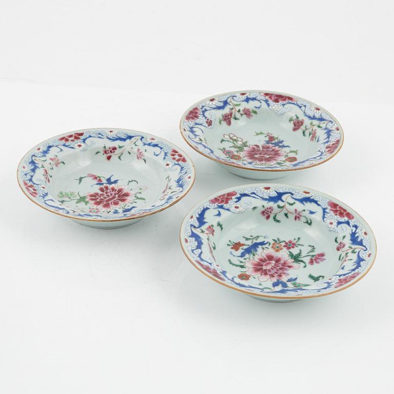 A set of five (3+1+1) dessert dishes, Qing dynasty, 18th Century.