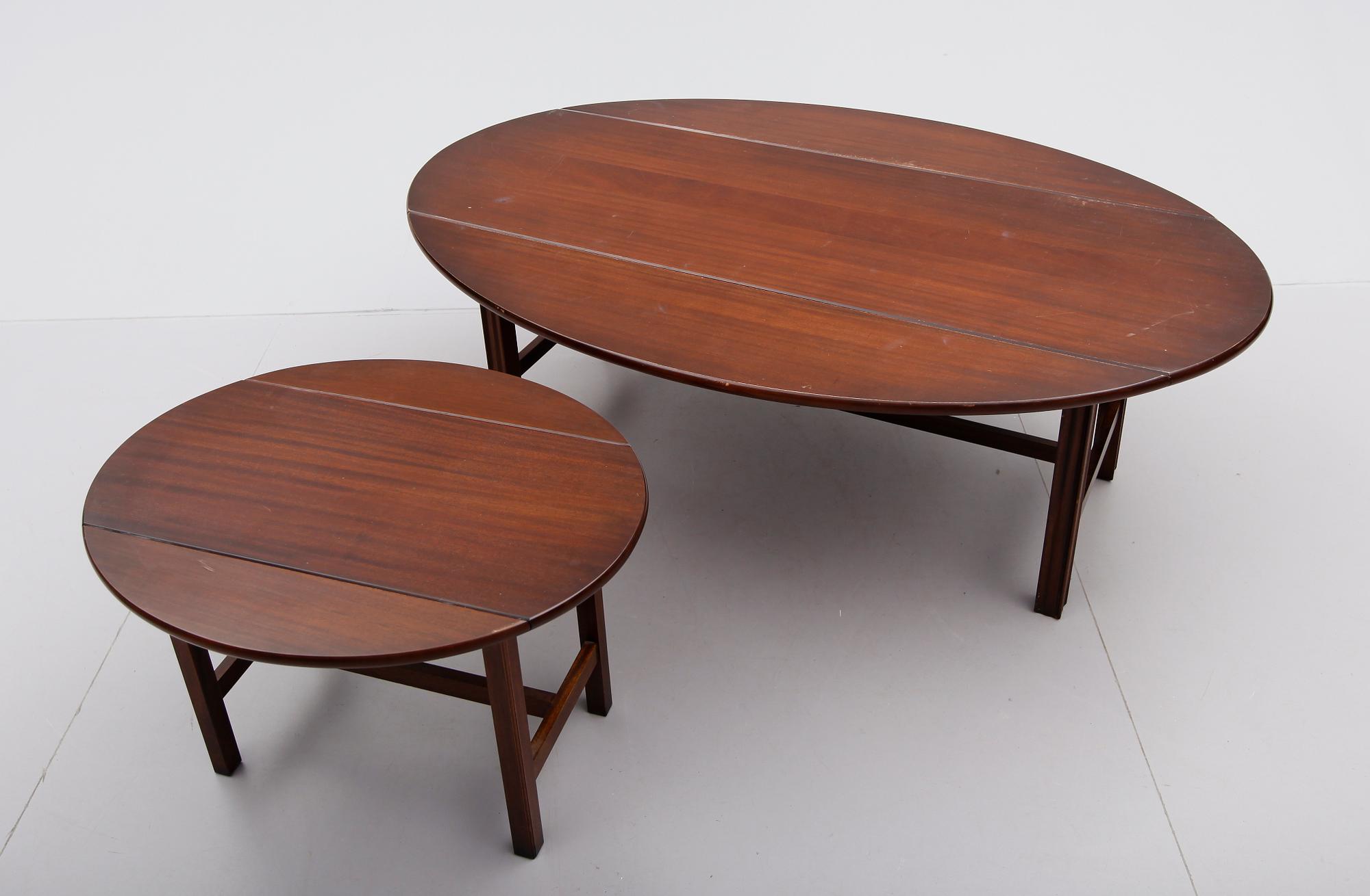 SOFFBORD SAMT LAMPBORD, 2 delar, 1900-talets andra hälft.