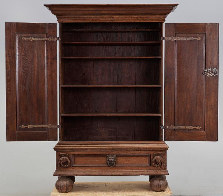 SKÅP, barock, 1600/1700-tal.