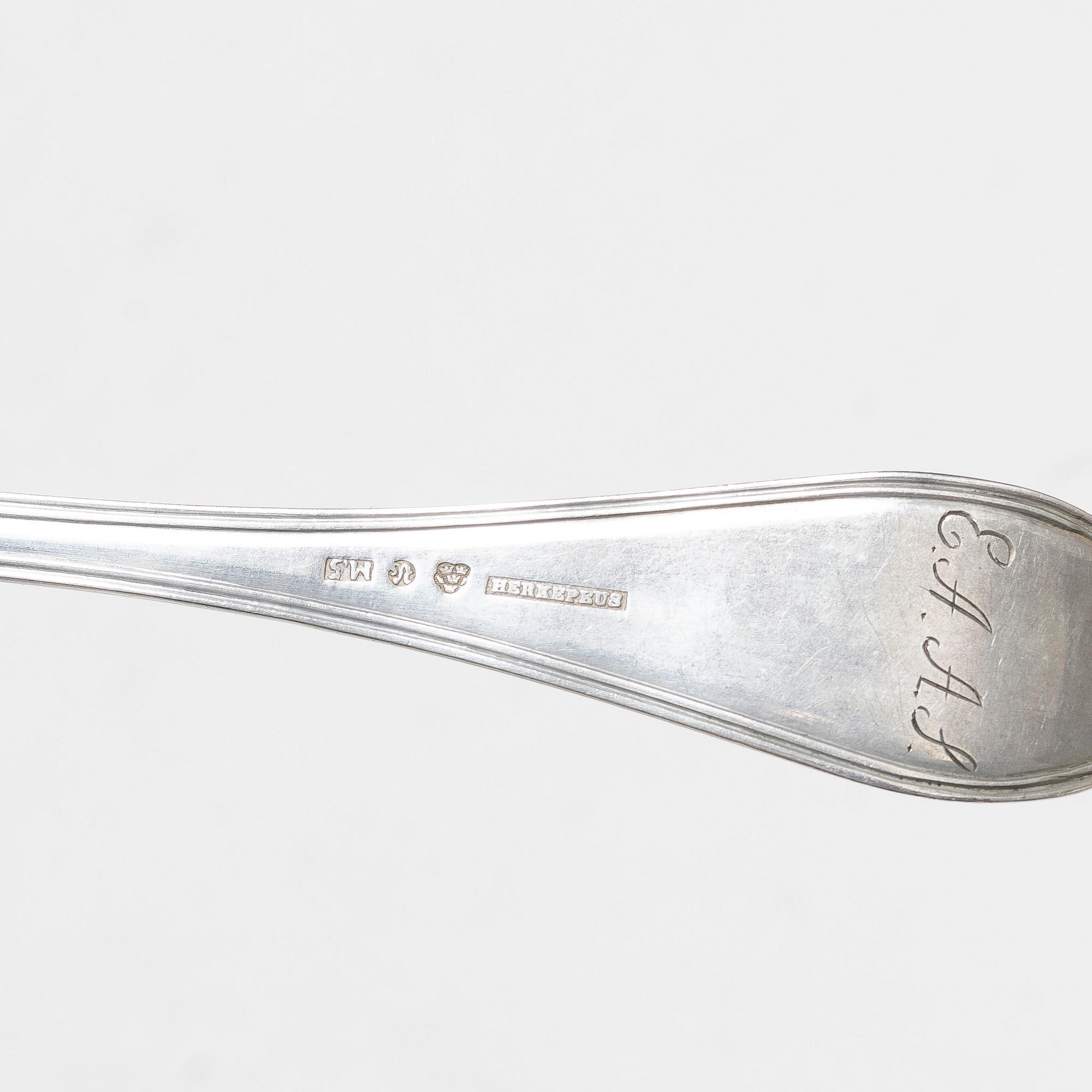 Matskedar, 5 st, silver, bl a Andreas Öhrman, Stockholm 1774, AG Herkepeus, Norrtälje 1866.