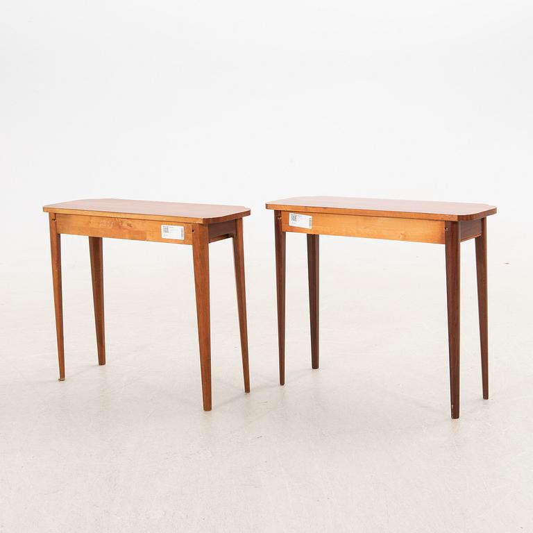 Sängbord/hallbord, ett par, 1900-talets mitt.
