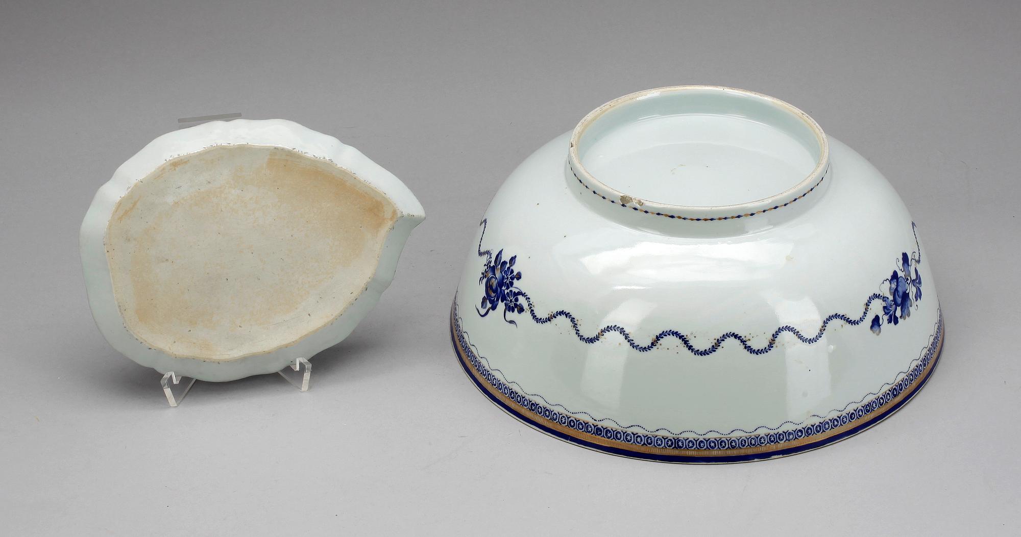 BÅLSKÅL samt FAT, porslin, Kina. Jiaqing (1796-1820).