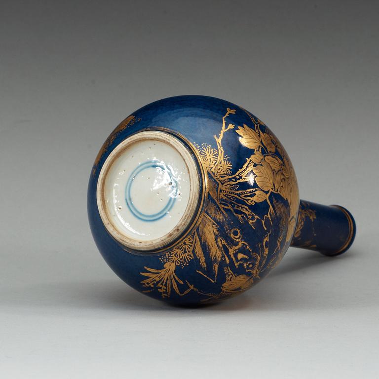 A powder blue and gold vase, Qing dynasty.