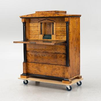 Chiffonier, Karl Johan, first half of the 19th century.