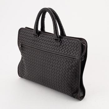Bottega Veneta, a brown intrecciato leather briefcase.
