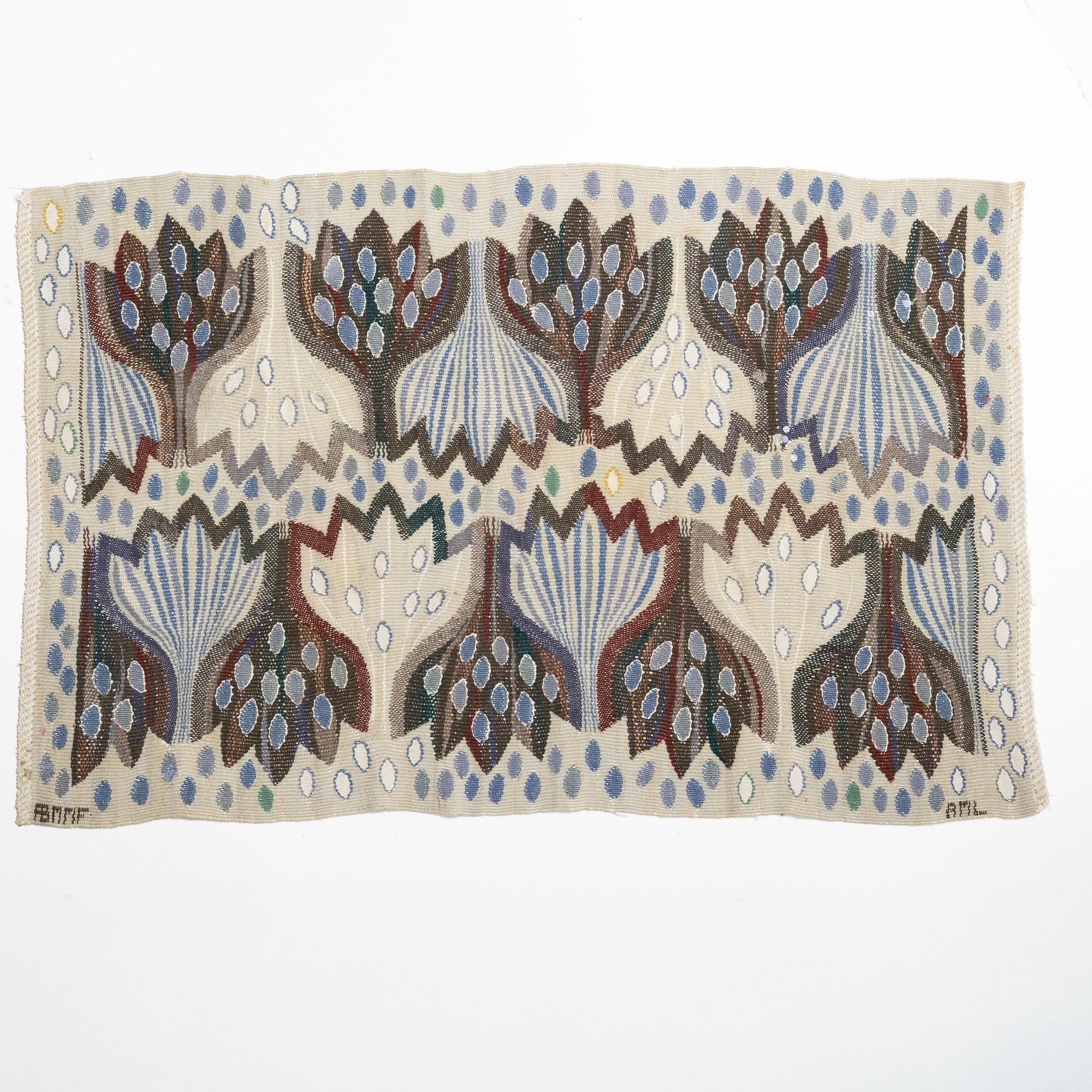 Ann-Mari Lindbom, gift Forsberg, Textile “Blå crocus”, tapestry variant, signed, approx. 60 x 90 cm.