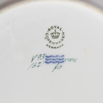 Royal Copenhagen, a 31-piece 'Sachsisk Blomst' porcelain dinner service, Denmark.