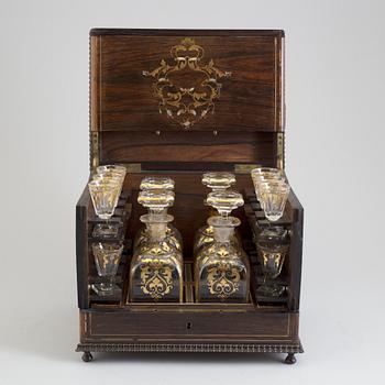 A 19TH CENTURY SPIRIT BOX.