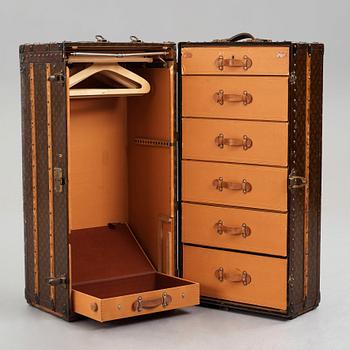 Louis Vuitton, KOFFERT/RESEGARDEROB, Louis Vuitton, tidigt 1900-tal.