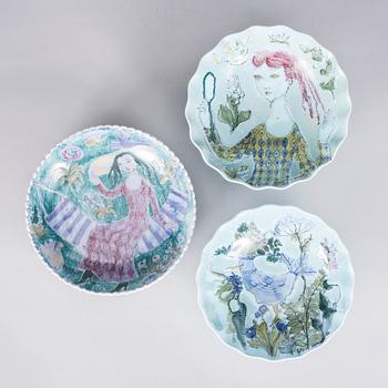 SKÅLAR, 3 st, keramik, signerade Hilkka-Liisa Ahola, Arabia.