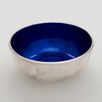 A. Tillander, malja, sterlinghopeaa ja emalia. Turku 2005.