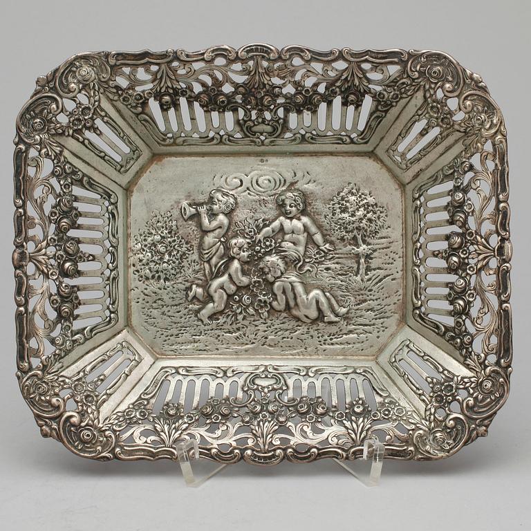PARTI SILVER, 13 delar, bl.a. MGAB, Uppsala, 1954. Vikt ca 1370g.