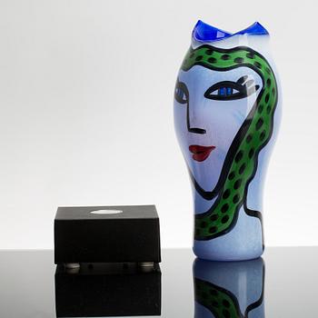 ULRICA HYDMAN-VALLIEN, a sigend Kosta Boda glass vase.