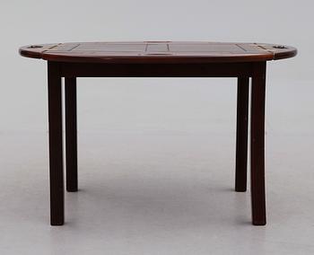 BORD, sk Butlers Tray, 1900-talets andra hälft.
