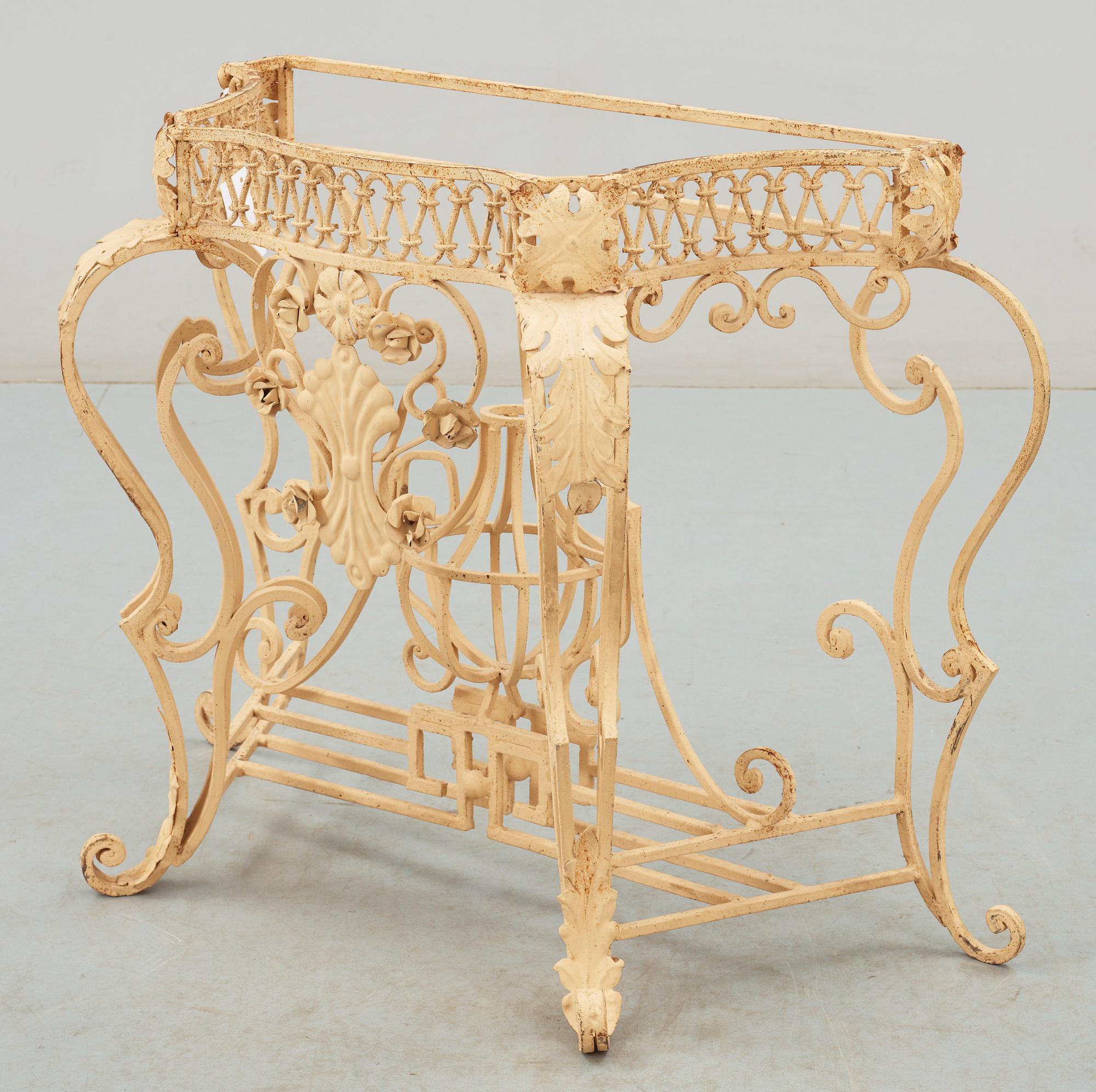 KONSOLBORD. gjutjärn, 1800/1900-tal.