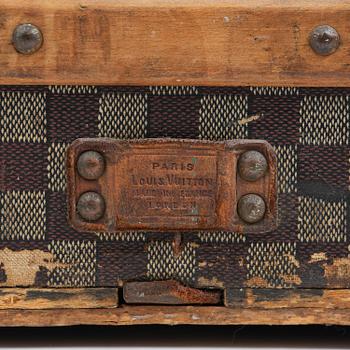 Louis Vuitton suitcase, late 19th century.