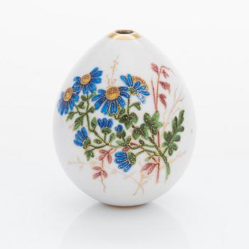 A Russian Easter egg by the Imperial Porcelain Factory in Saint Petersburg late 19th century.