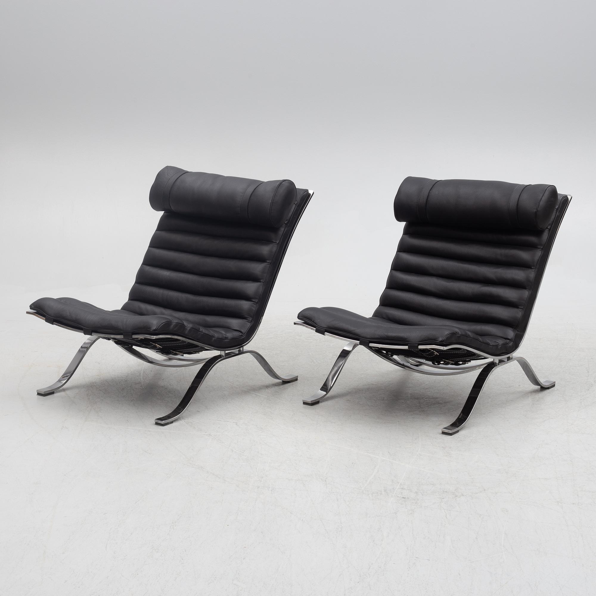 Arne Norell, a pair of "Ari" lounge chairs, Norell Möbler, late 20th century.