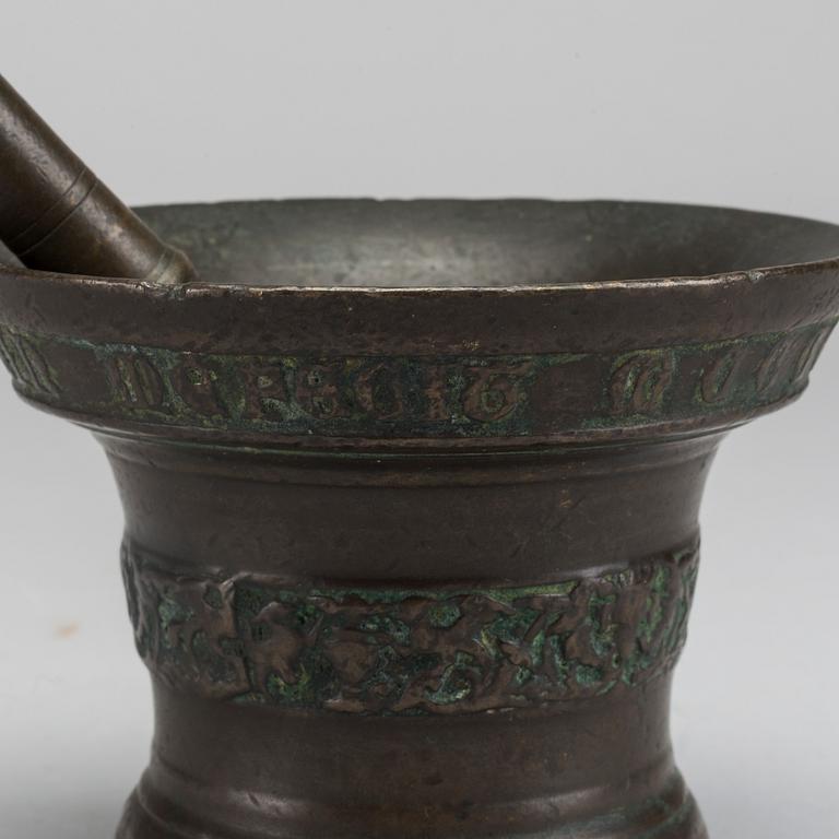 A Dutch 17th century bronze mortar.