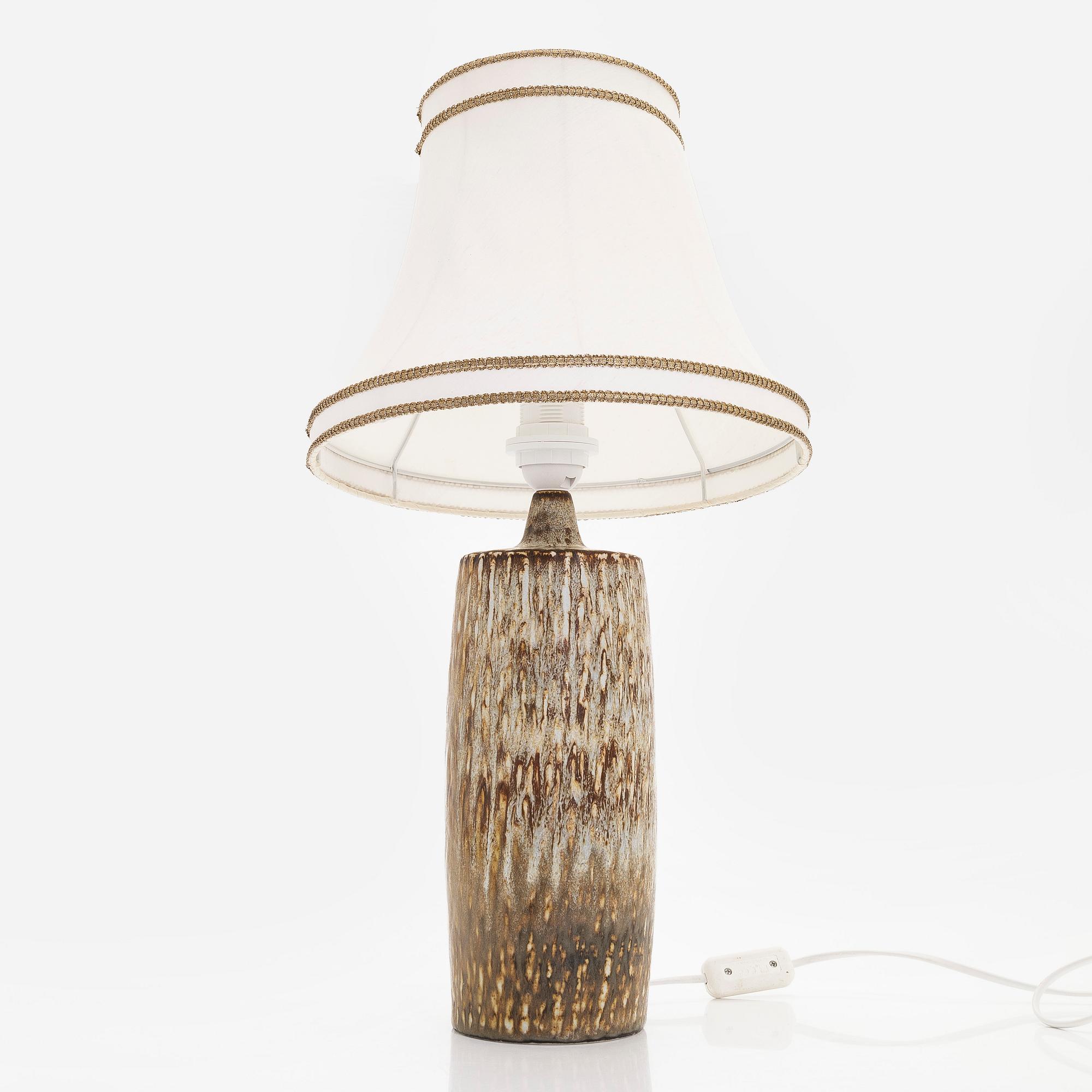 Gunnar Nylund, a stoneware table lamp and pen holder, Rörstrand, mid-20th century.