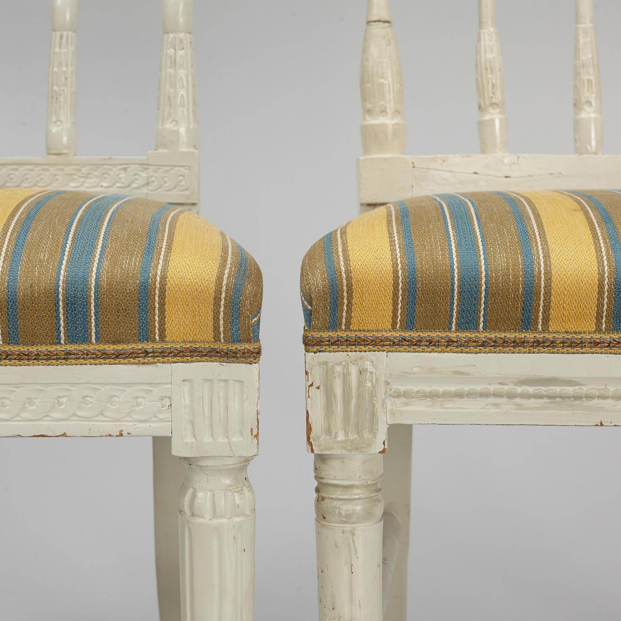 Stolar, 4 st snarlika, gustaviansk stil, 1800-tal.