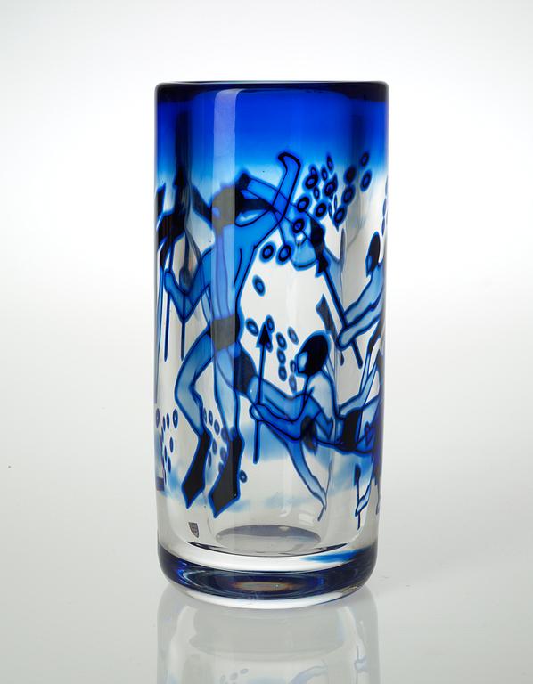 An Olle Alberius ariel 'Dykare/Diver' glass vase, Orrefors, 1988.