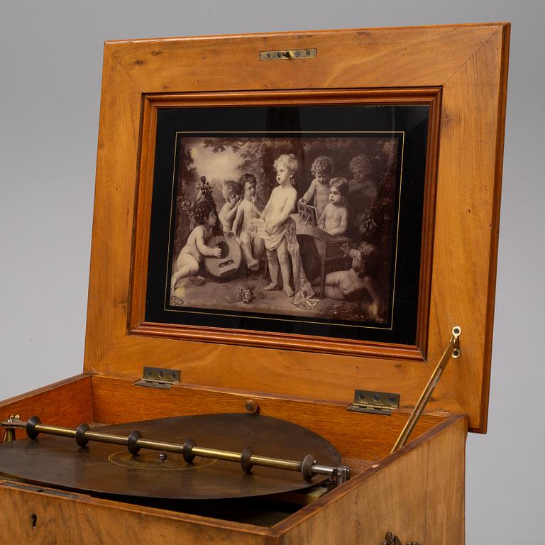 A German Polyphon, circa 1900.