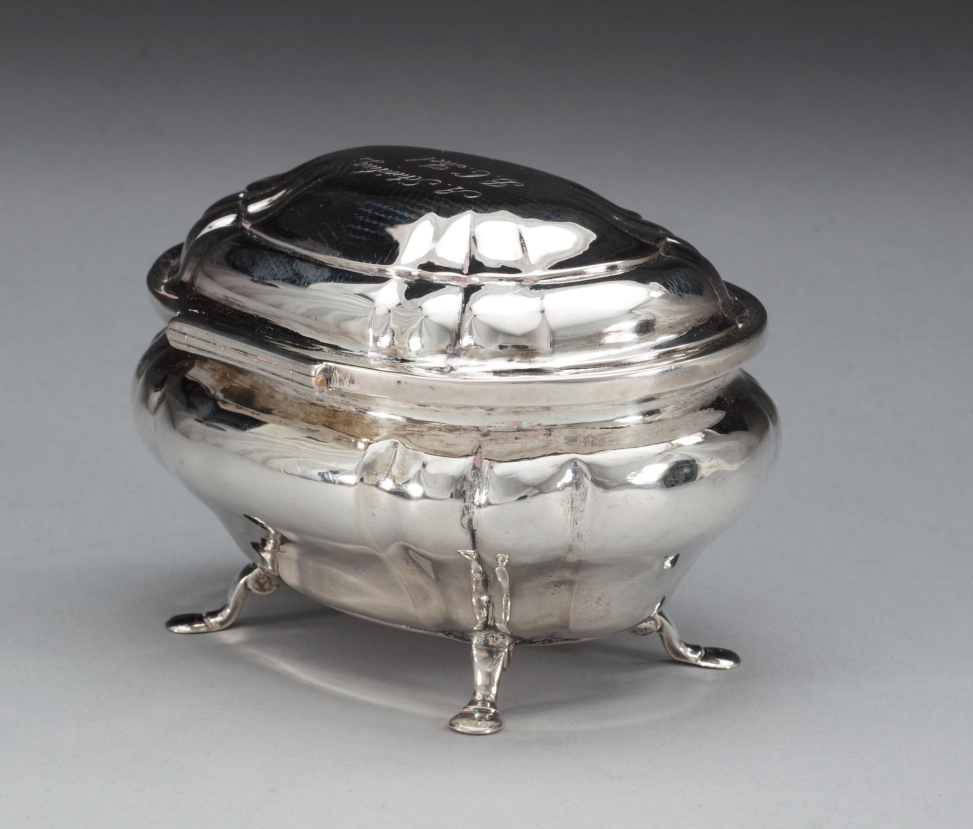 SOCKERSKRIN, silver, rokoko, Nils Dahl, Linköping (verksam 1739-1786). Vikt ca 235 gram.