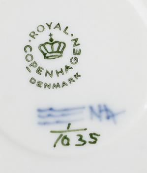 SERVISPORSLIN, 7 delar, Musselmalet, Royal Copenhagen.