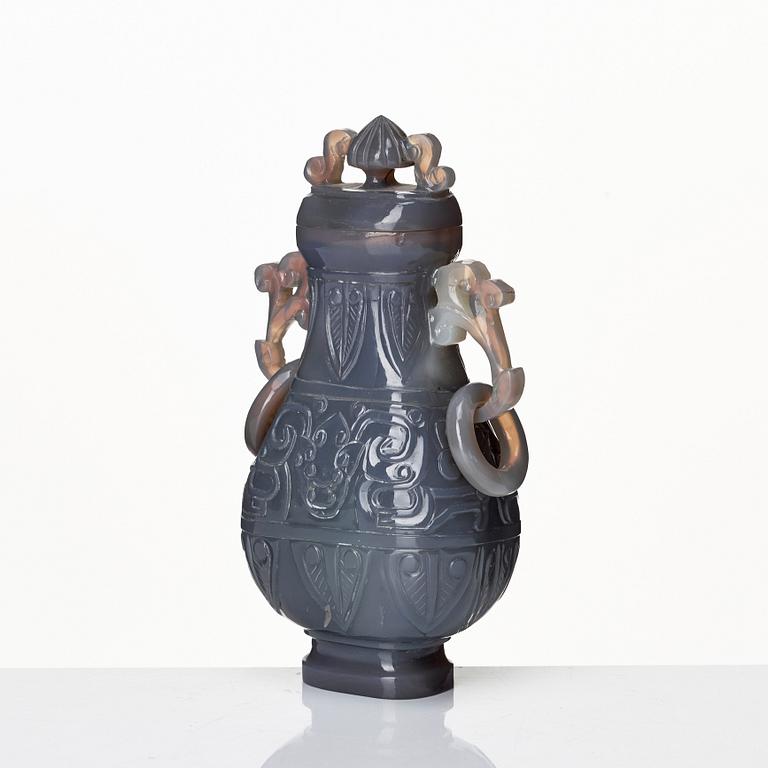 A carved agathe vase with cover, China, 20th Century.