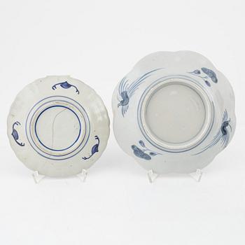 Seven pieces of Japanese Imari porcelain, around 1900 and early 20th century.