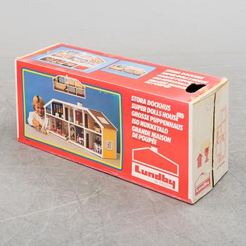 A 1980's Lundby dollhouse.