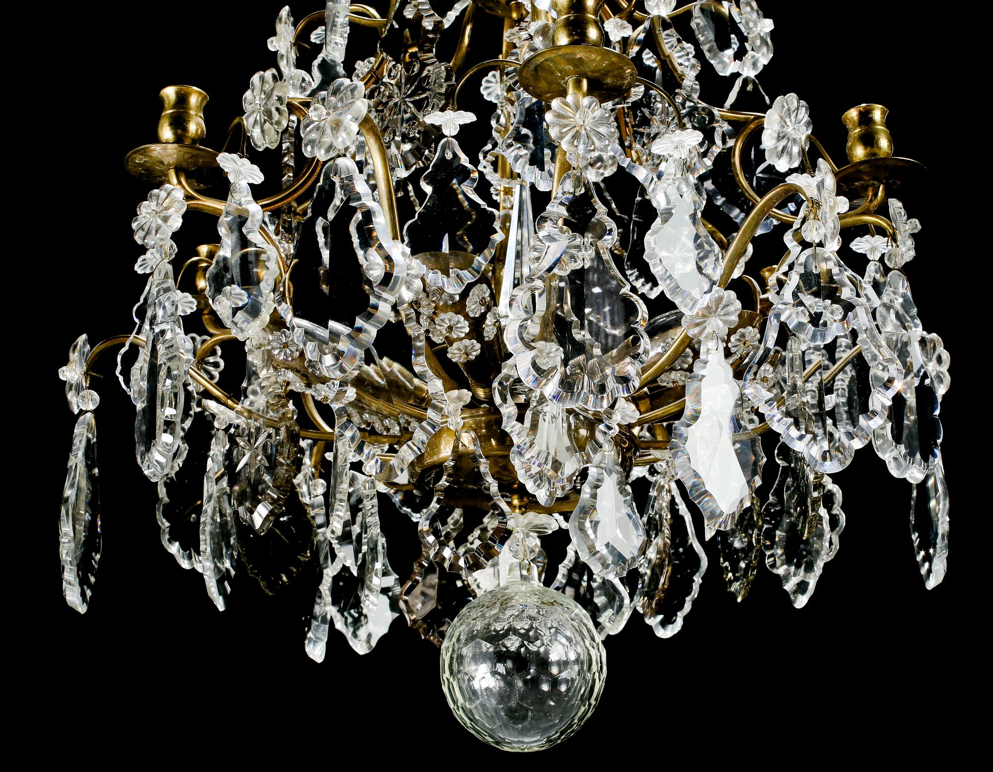 LJUSKRONA, rokokostil, 1900-talets första hälft. Höjd ca 86 cm.