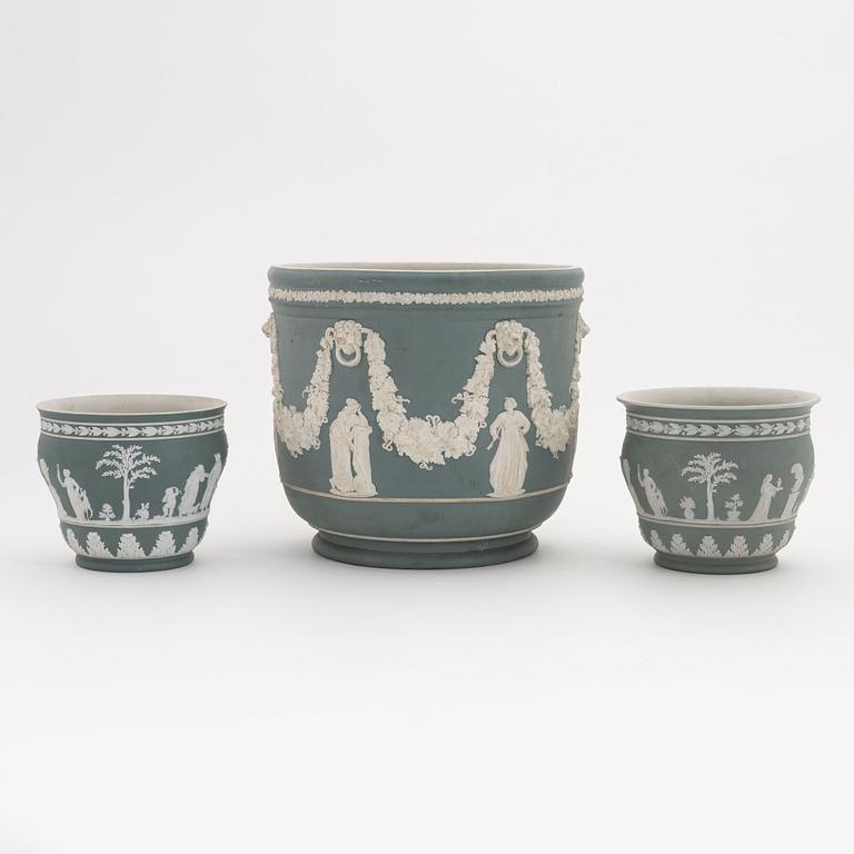 A set of three jasperware pots, Wedgwood, England, 20th Century.