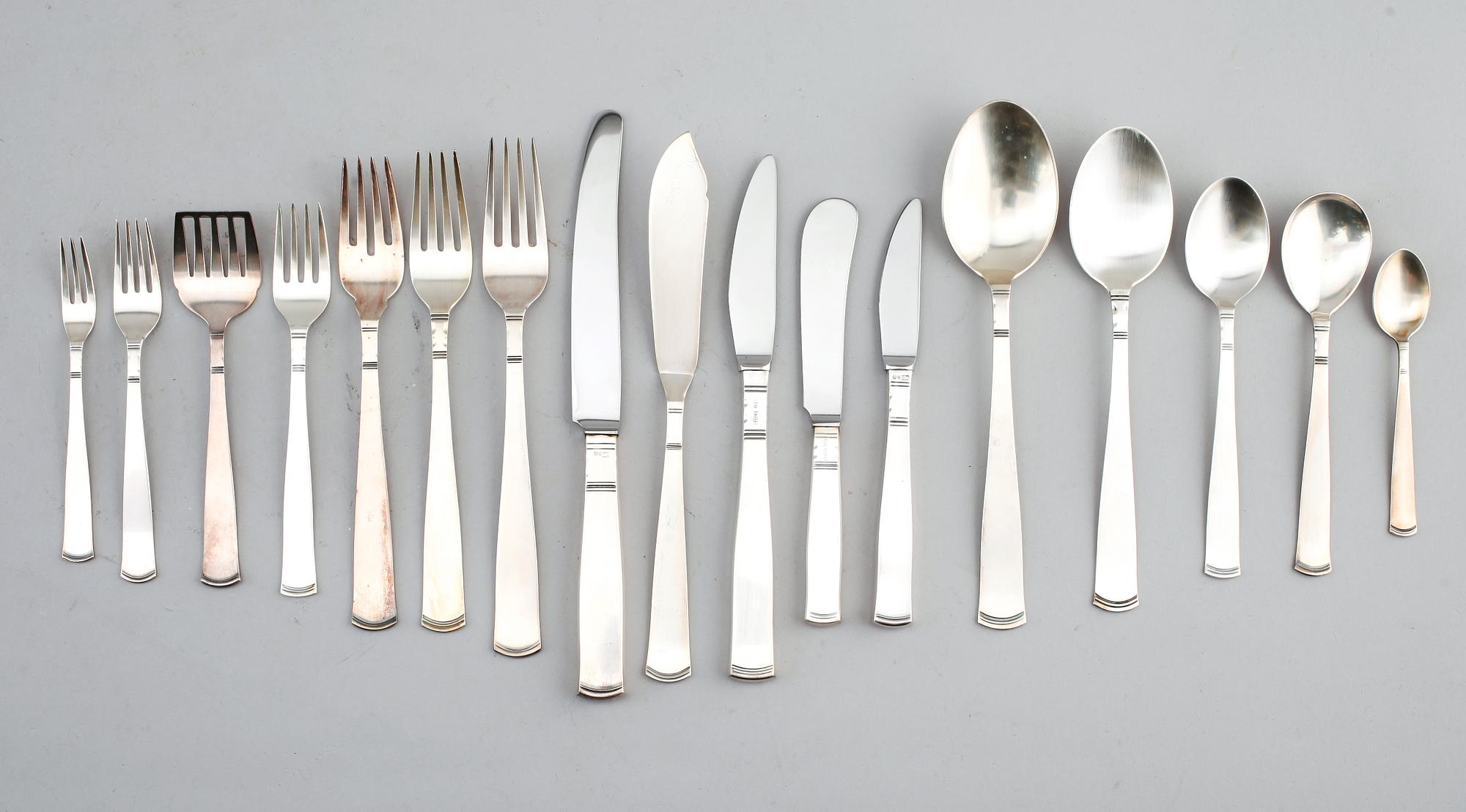 BESTICK, 89 delar, silver, "Rosenholm", 1900-talets andra hälft. Total vikt ca 3445 g.